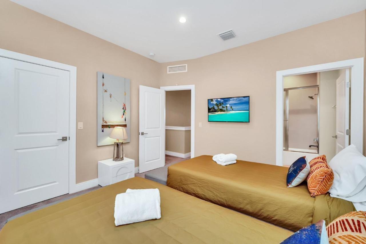 Luxury Villa Less Than A Mile From Disneyworld -Bonus Elevator- Орландо Экстерьер фото